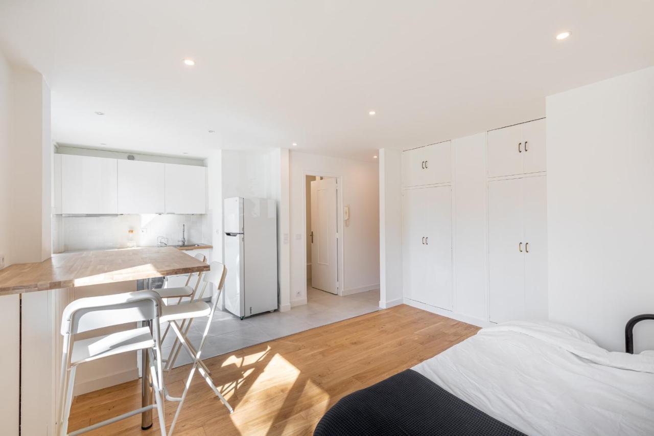 Апартаменты Guestready - Studio 95 Шатийон Экстерьер фото